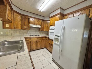306-308-308 Brookwood Dr in Texarkana, TX - Building Photo - Building Photo
