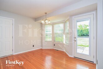 634 Ellen Dr in Cincinnati, OH - Foto de edificio - Building Photo