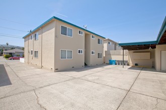 62 Linden Ave in San Bruno, CA - Building Photo - Building Photo