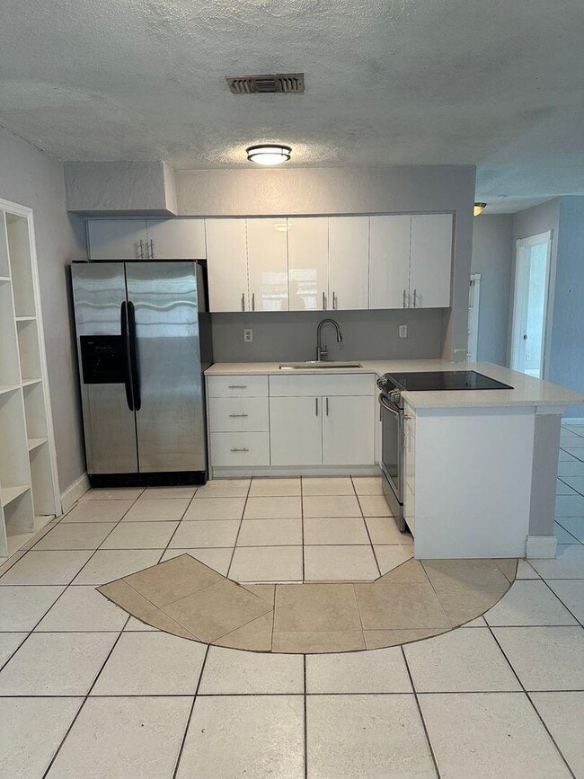 2007 SW 12th Ct