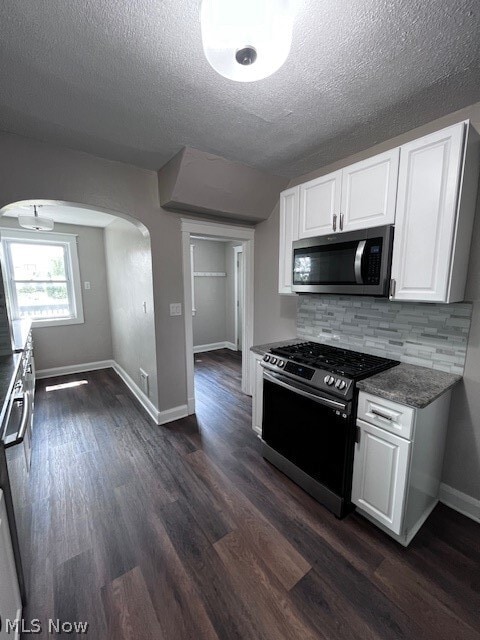 property at 29 Crestline Pl