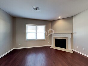 702 White Oak Dr in Lebanon, TN - Building Photo - Building Photo