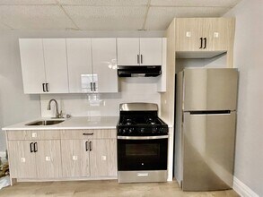 159 Hutton St in Jersey City, NJ - Building Photo - Building Photo