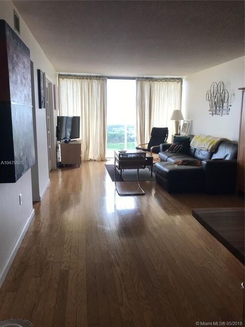 3625 N Country Club Dr-Unit -20H in Aventura, FL - Building Photo