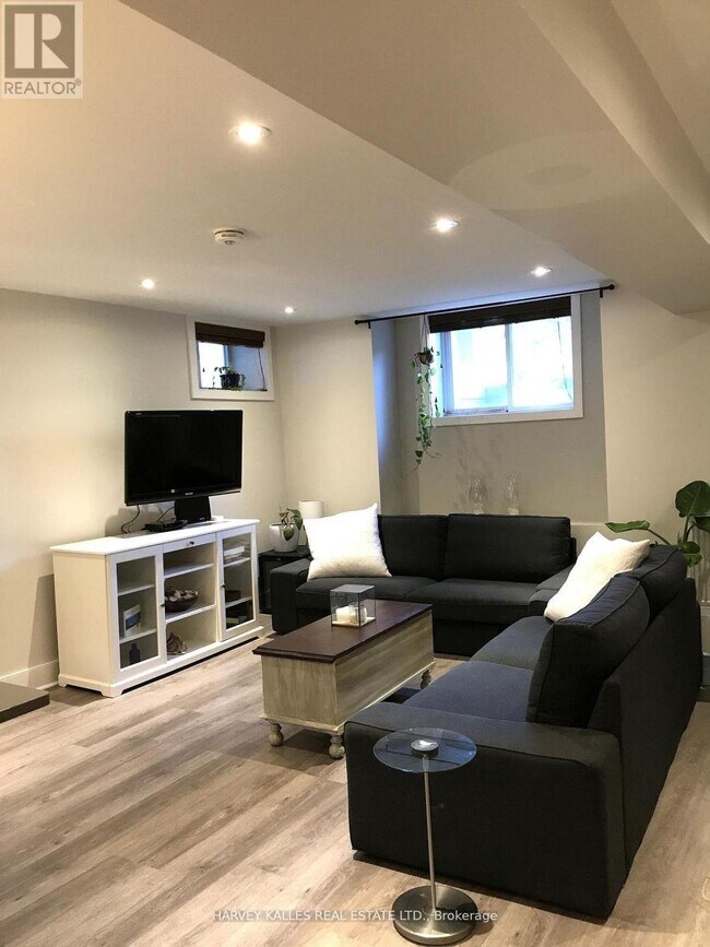 99 Braemar Ave in Toronto, ON - Building Photo - Building Photo