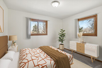 Unity View Apartments in Fridley, MN - Building Photo - Building Photo