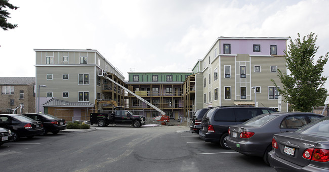 Saint Polycarp Village in Somerville, MA - Foto de edificio - Building Photo