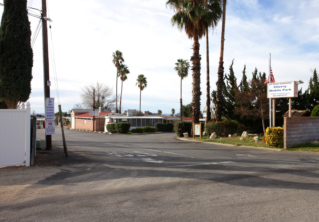 Cherry Mobile Park in Beaumont, CA - Building Photo