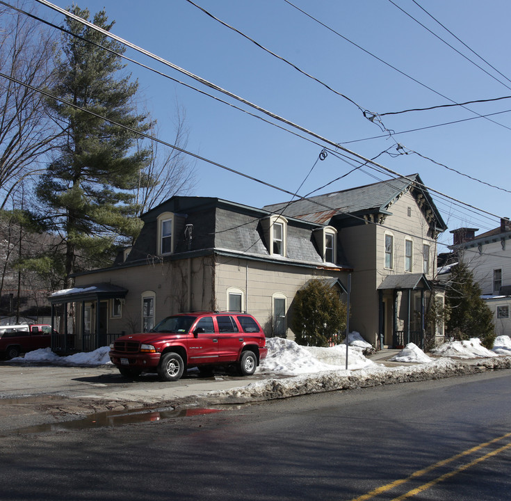 8 Hudson St in Warrensburg, NY - Building Photo