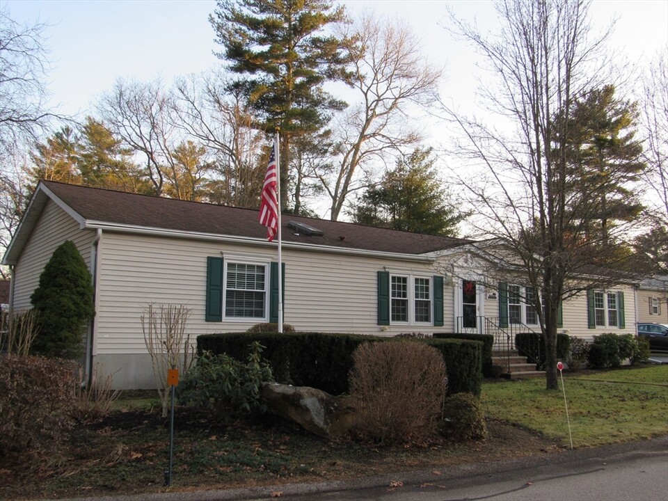 2 Heather Ln in Carver, MA - Building Photo