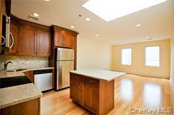 266 Main St in Huntington, NY - Building Photo - Building Photo