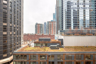 420 E Ohio St in Chicago, IL - Foto de edificio - Building Photo