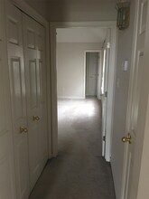 6891 Manslick Rd in Cordova, TN - Building Photo - Building Photo