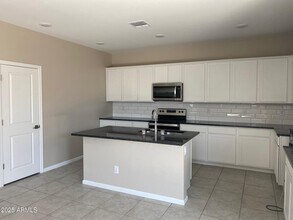 17383 W Via De Luna Dr in Surprise, AZ - Building Photo - Building Photo