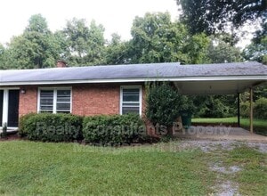 1533 Beaucrest Ave in High Point, NC - Building Photo - Building Photo