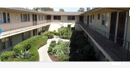 728 Cedar Ave in Long Beach, CA - Building Photo - Building Photo