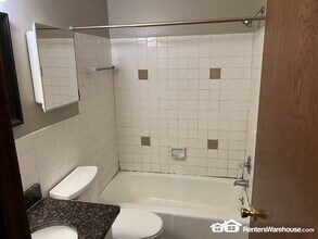 900 6th St S in Hopkins, MN - Building Photo - Building Photo