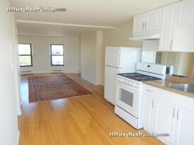 239 Webster St, Unit 3 in Boston, MA - Building Photo