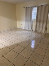 30 NW 87th Ave in Miami, FL - Building Photo - Building Photo