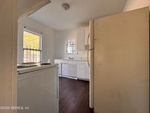 3728 Silver St in Jacksonville, FL - Building Photo - Building Photo