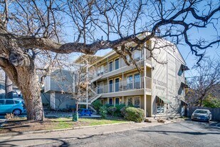 202 E 45th St in Austin, TX - Building Photo