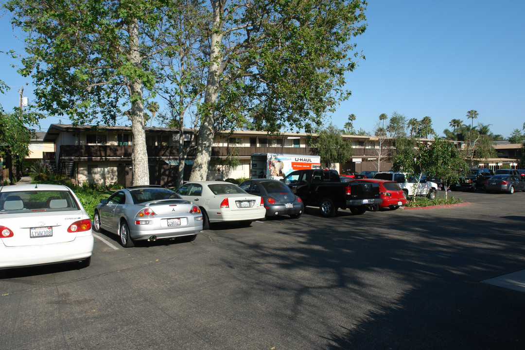 Tori Apartments in Santa Barbara, CA - Foto de edificio