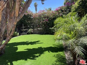 401 Kings Rd in West Hollywood, CA - Building Photo - Building Photo