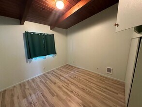 1229 Division St in Klamath Falls, OR - Building Photo - Building Photo