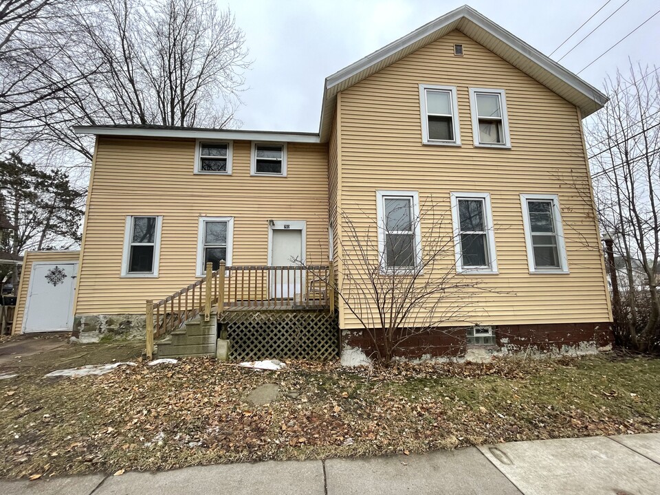 703 Jackson St, Unit 1 in Wausau, WI - Building Photo