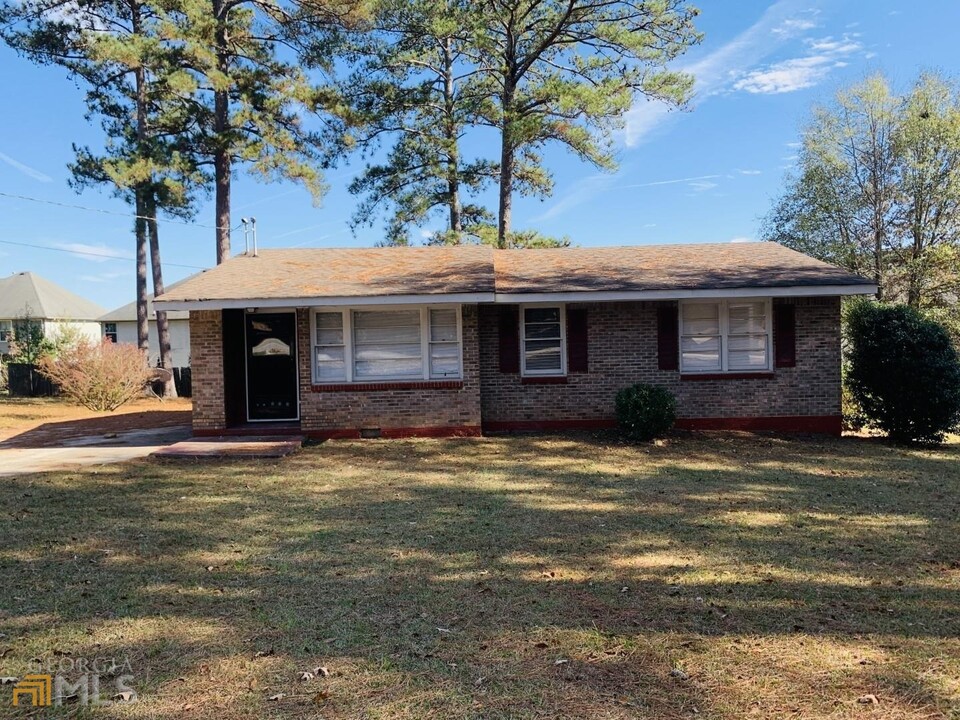 8554 Taylor Rd in Riverdale, GA - Building Photo