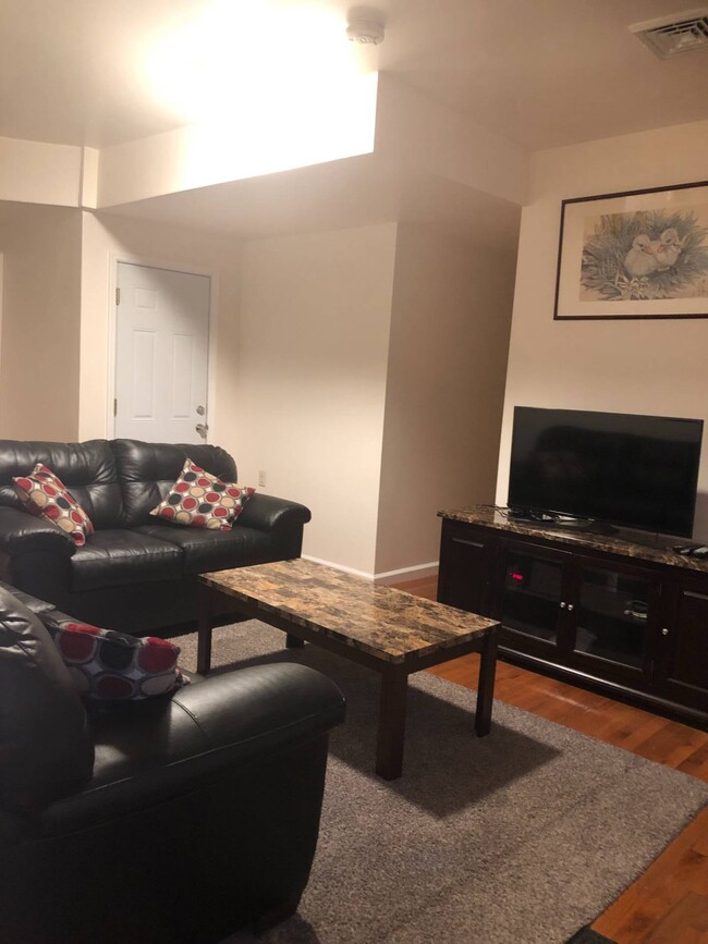 277 Congress St-Unit -1 in Troy, NY - Building Photo - Building Photo