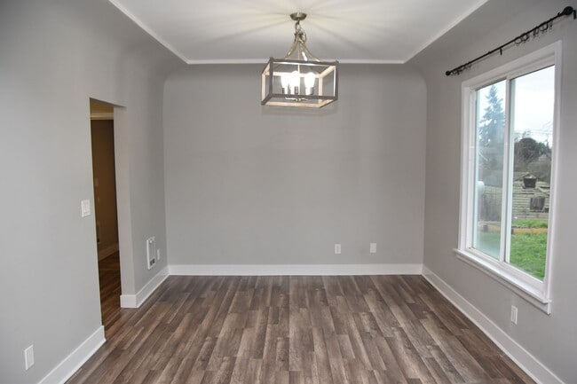 2513 S Ainsworth Ave in Tacoma, WA - Building Photo - Building Photo