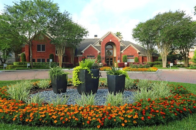 Camden Holly Springs