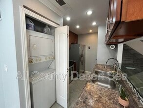 16404 Vista Roma Cir in Huntington Beach, CA - Building Photo - Building Photo