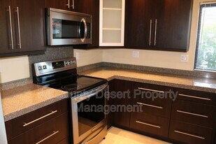 45426 Driftwood Dr in Palm Desert, CA - Building Photo