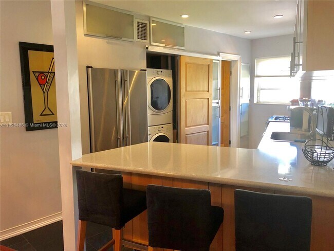 property at 1925 Washington Ave
