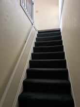 712 Chambers Ave, Unit 1615 - A-402 - A in Jeannette, PA - Foto de edificio - Building Photo