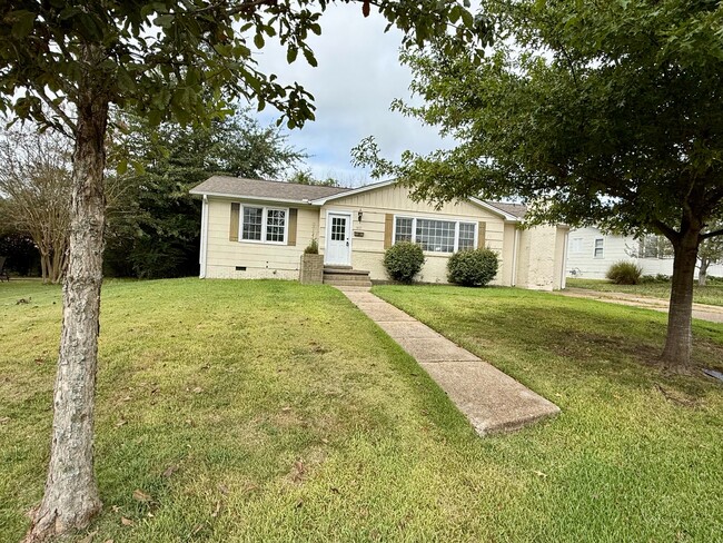 property at 1405 Clayton Ave