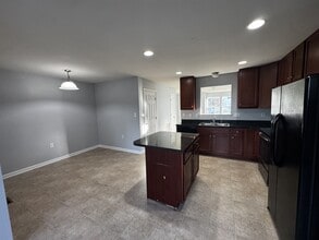 113 Carnegie Links Dr in Martinsburg, WV - Building Photo - Building Photo