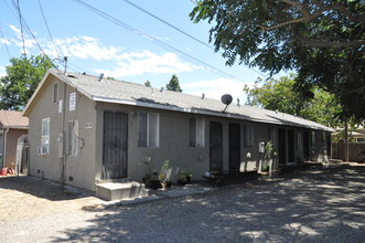 315 E Elm St in Lodi, CA - Building Photo - Building Photo