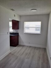 4090 NW 31st Terrace in Lauderdale Lakes, FL - Building Photo - Building Photo