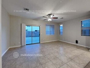 3761 E Flamingo Way in Gilbert, AZ - Building Photo - Building Photo