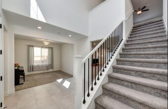 4656 Streambed Dr in Folsom, CA - Building Photo - Building Photo