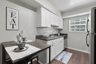 London Towne Apartments