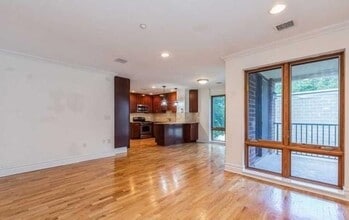 17 Meadow Rd in Rutherford, NJ - Building Photo - Building Photo