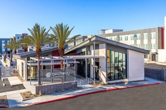 Birchway Tropicana in Las Vegas, NV - Building Photo - Building Photo