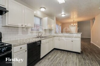 6706 Windy River Ln in Katy, TX - Foto de edificio - Building Photo