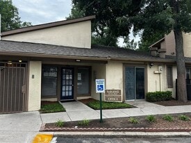 6050 Melody Ln in Dallas, TX - Building Photo