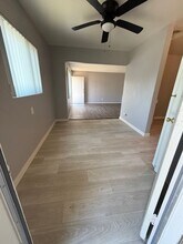 1491 Holly Ave in Imperial Beach, CA - Foto de edificio - Building Photo