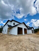 8435 Harvard Dr, Unit 8435 Harvard in Lumberton, TX - Building Photo